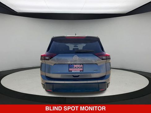 Used 2025 Nissan Rogue SV AWD/4WD image 6