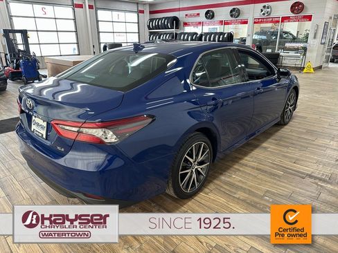 Used 2024 Toyota Camry XLE image 5