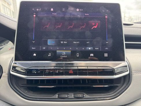 Used 2022 Jeep Compass Limited image 20