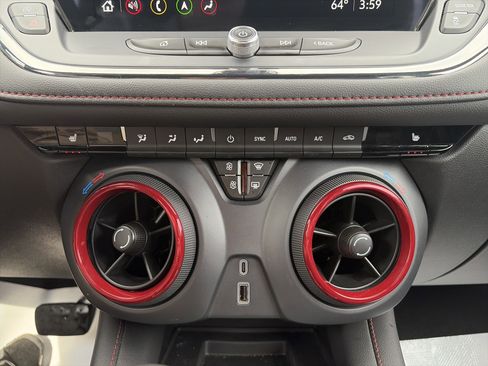 Used 2025 Chevrolet Blazer RS FWD image 27