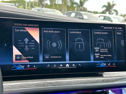 Used 2025 BMW 740i RWD image 32