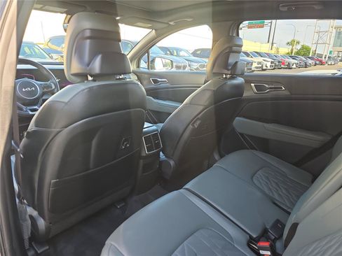 Used 2023 Kia Sportage X-Line w/ X-Line Premium Package AWD/4WD image 12