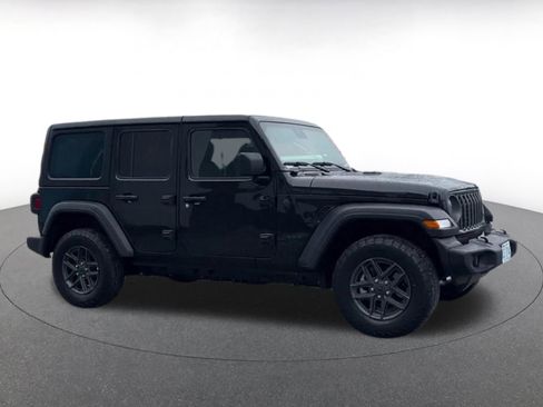 Used 2025 Jeep Wrangler Sport S image 8