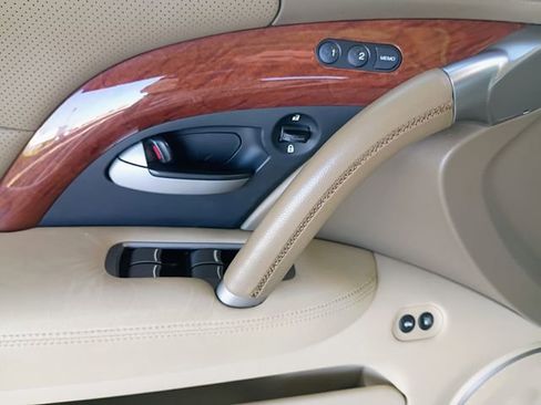 Used 2006 Acura RL image 25