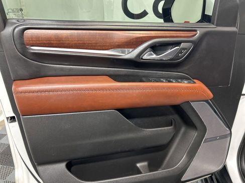 Used 2023 GMC Yukon Denali Ultimate image 20