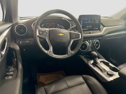 Used 2024 Chevrolet Blazer LT AWD/4WD image 22