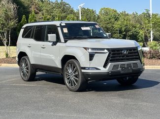 Used 2024 Lexus GX 550 w/ Accessory Package (2T) video 2