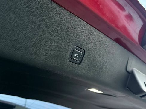 Used 2022 Chevrolet Traverse RS AWD/4WD image 20