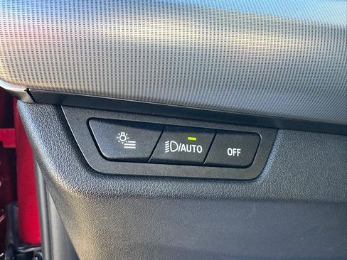 Certified 2025 BMW X2 xDrive28i w/ Premium Package image 22