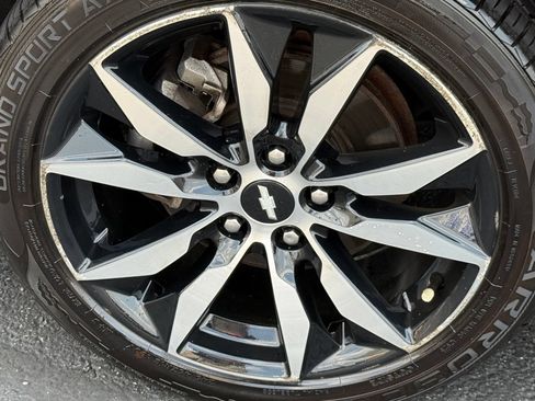 Used 2017 Chevrolet Malibu LT FWD image 11
