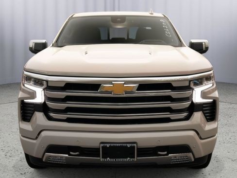 New 2026 Chevrolet Silverado 1500 High Country AWD/4WD image 2