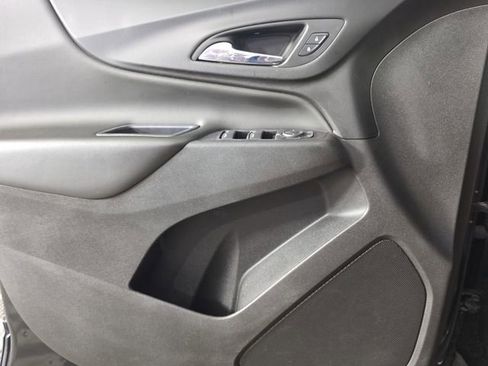 Used 2021 Chevrolet Equinox LT image 33