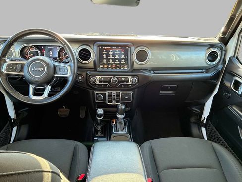 Used 2022 Jeep Wrangler Unlimited Sahara image 17