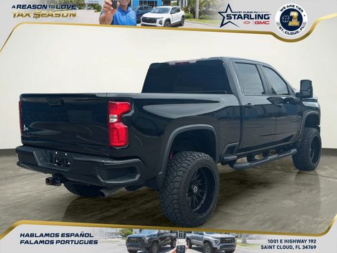 Used 2024 Chevrolet Silverado 2500 LT w/ Midnight Edition image 6