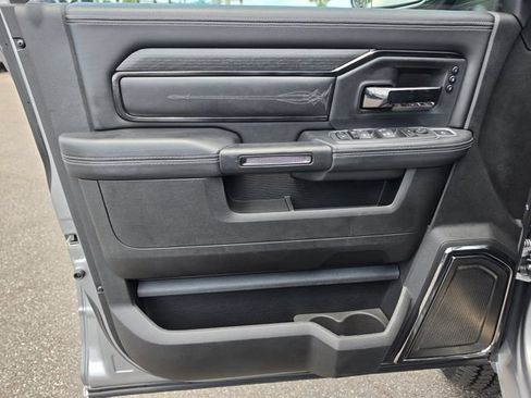 Used 2022 RAM 2500 Limited AWD/4WD image 16