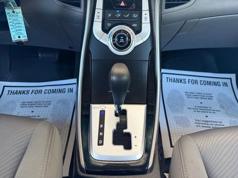 Used 2012 Hyundai Elantra GLS w/ Preferred Pkg 3 FWD image 24