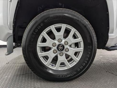 Used 2025 Toyota Tacoma SR image 27
