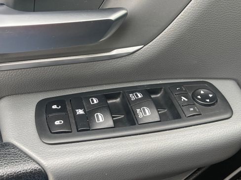 Used 2020 RAM 1500 Big Horn image 18