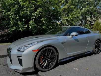 Used 2017 Nissan GT-R Premium w/ Premium Interior Package