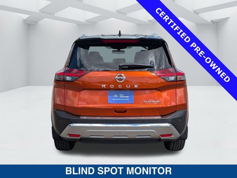 Used 2021 Nissan Rogue Platinum image 5