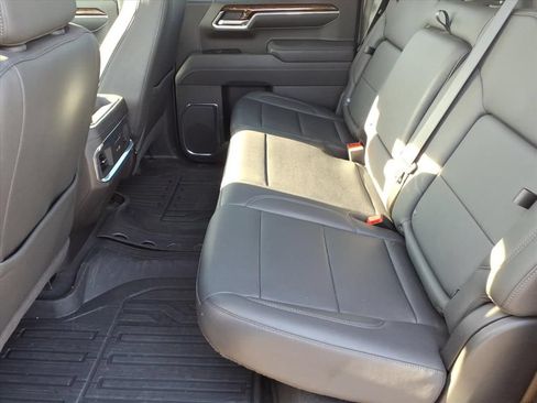 Used 2025 GMC Sierra 1500 Elevation w/ Elevation Premium Package AWD/4WD image 14