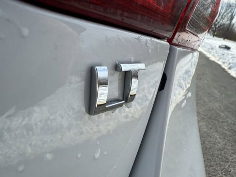 Used 2018 Chevrolet Impala LT image 9