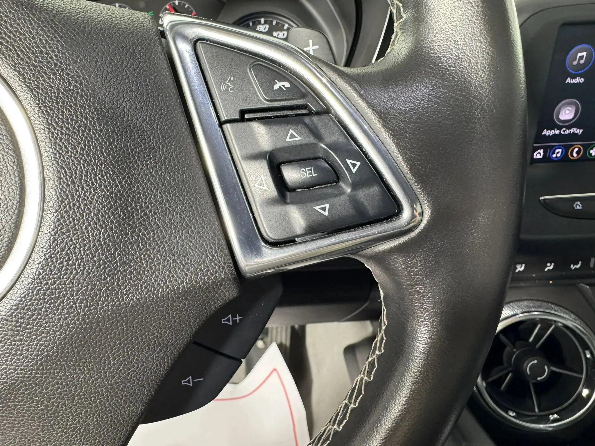 Used 2023 Chevrolet Camaro LT RWD image 15