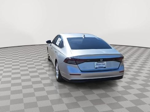 New 2025 Honda Accord LX image 7