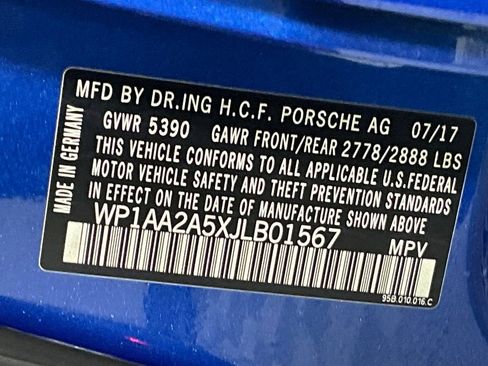 Used 2018 Porsche Macan AWD/4WD image 30