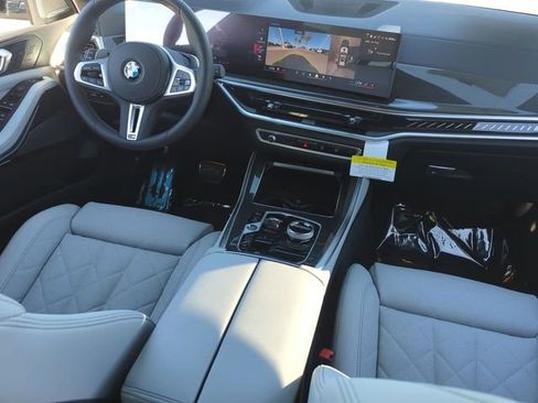 New 2026 BMW X5 M60i image 14