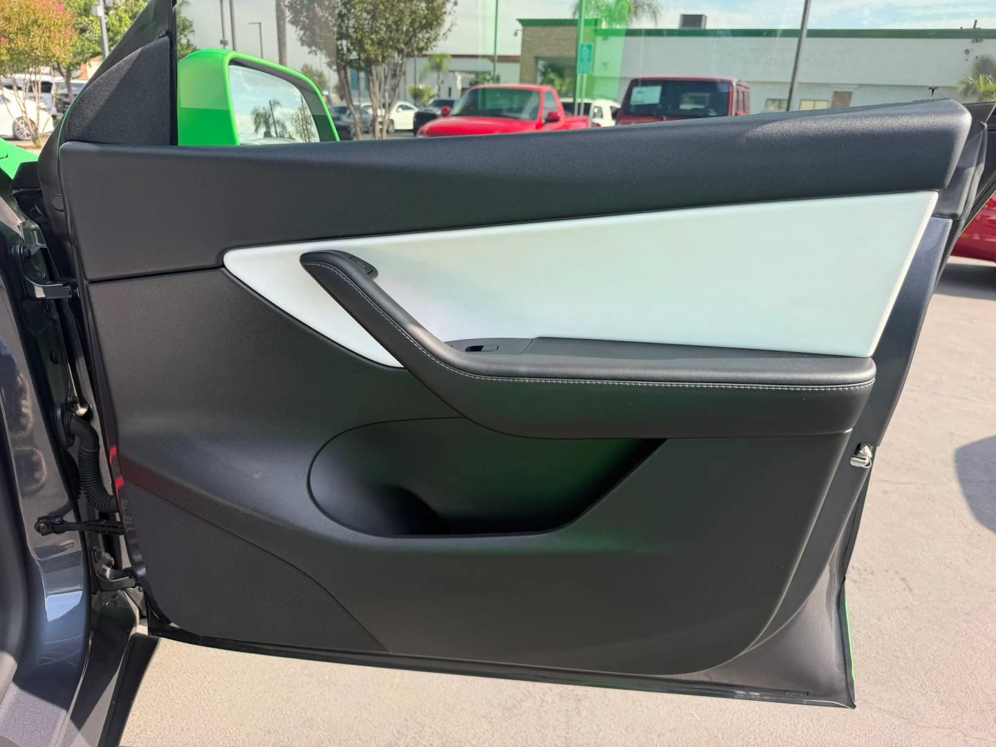 Used 2022 Tesla Model Y Performance AWD/4WD image 30