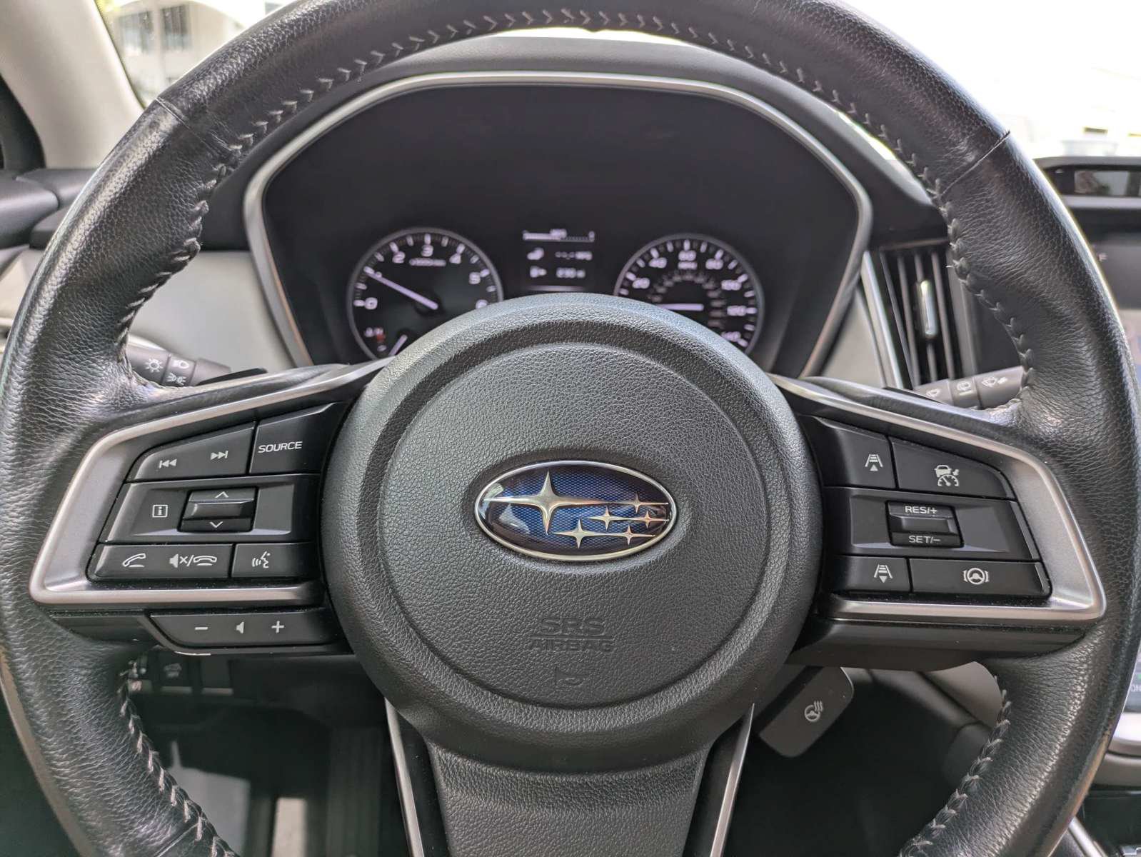 Used 2023 Subaru Outback Limited AWD/4WD image 25