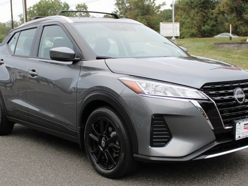 Certified 2024 Nissan Kicks SV w/ Interior Electronics Package image 4