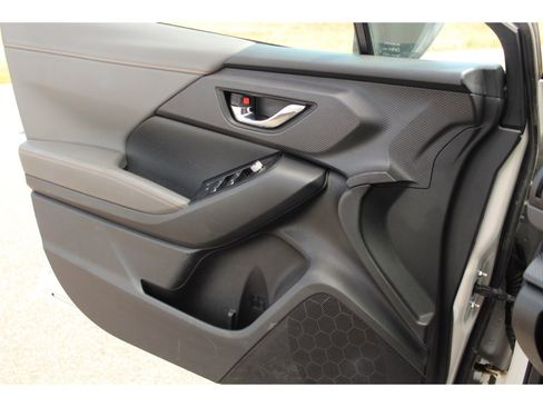 Used 2024 Subaru Crosstrek 2.5i Limited image 16