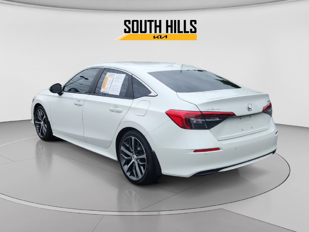 Used 2024 Honda Civic Touring image 3