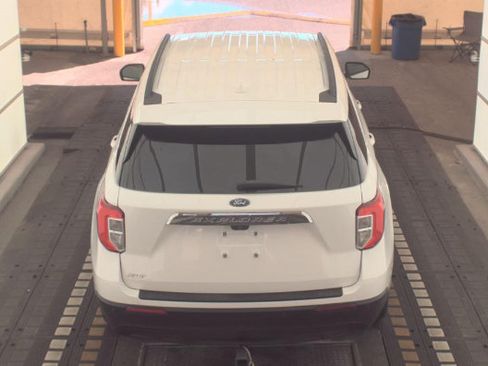 Used 2023 Ford Explorer XLT RWD image 5