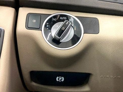 Used 2014 Mercedes-Benz C 300 4MATIC Sedan image 20