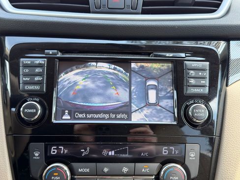 Used 2015 Nissan Rogue SL image 4