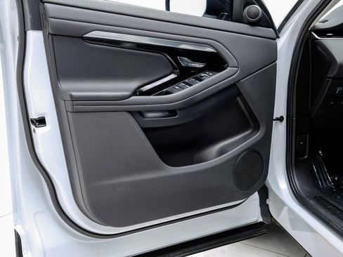 Used 2021 Land Rover Range Rover Evoque S image 40