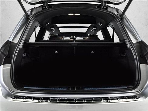 New 2026 Mercedes-Benz GLS 580 4MATIC image 6
