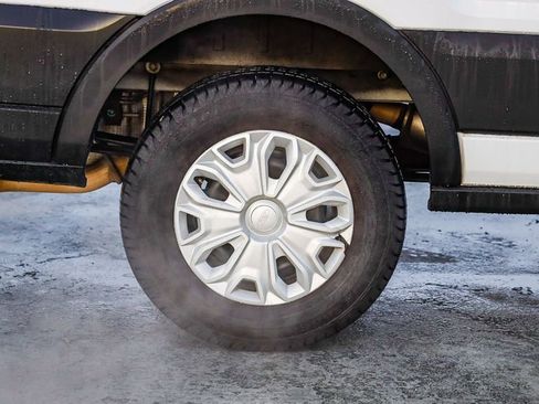 Used 2023 Ford Transit 350 XLT image 12