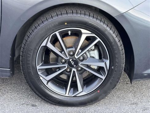 Certified 2024 Kia Forte LXS image 24
