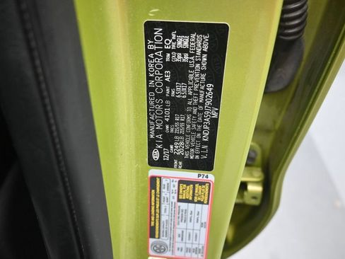 Used 2018 Kia Soul + FWD image 20