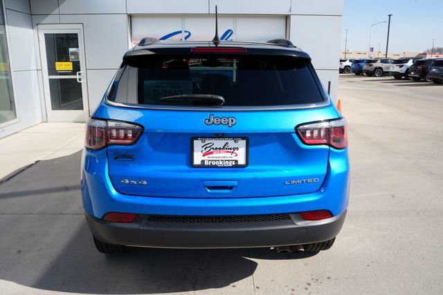 Used 2019 Jeep Compass Limited AWD/4WD image 33