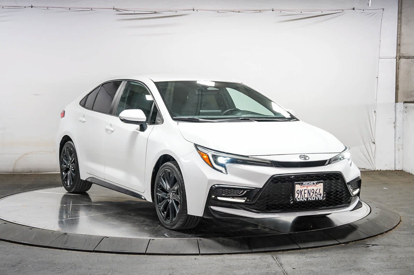 Used 2024 Toyota Corolla SE FWD image 5
