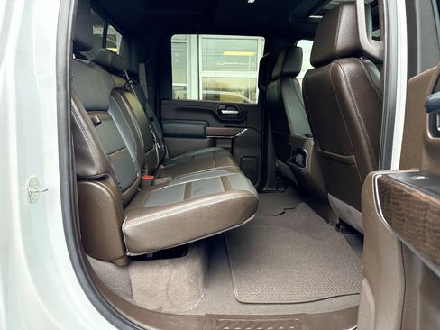 Used 2023 GMC Sierra 3500 Denali image 35