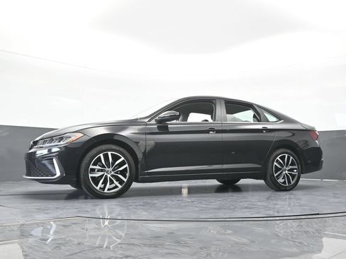 Used 2025 Volkswagen Jetta SE FWD image 53