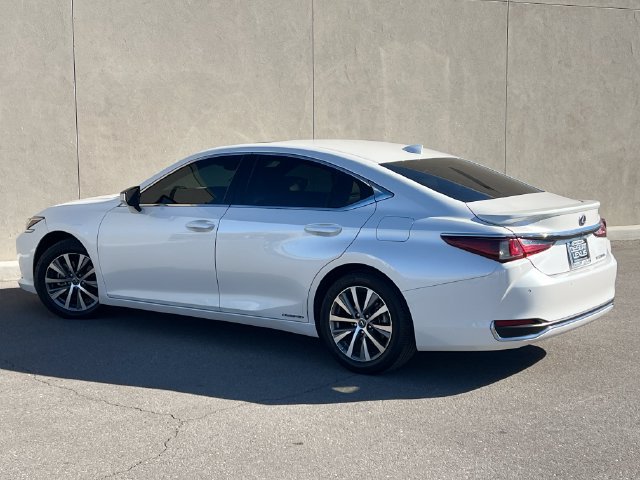 Used 2020 Lexus ES 300h w/ Premium Package FWD image 6