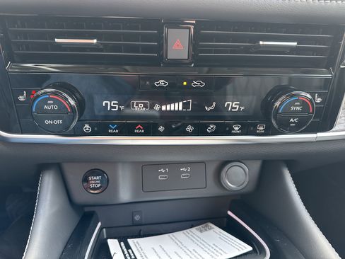 New 2026 Nissan Rogue Platinum image 25