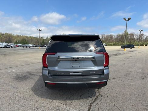 Used 2021 GMC Yukon SLT w/ SLT Luxury Plus Package image 4